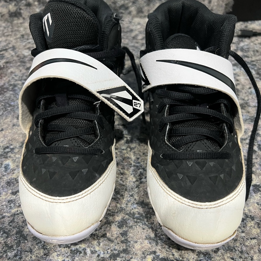 Nike Trout Baseball Cleats- Boys Size 4.5Y